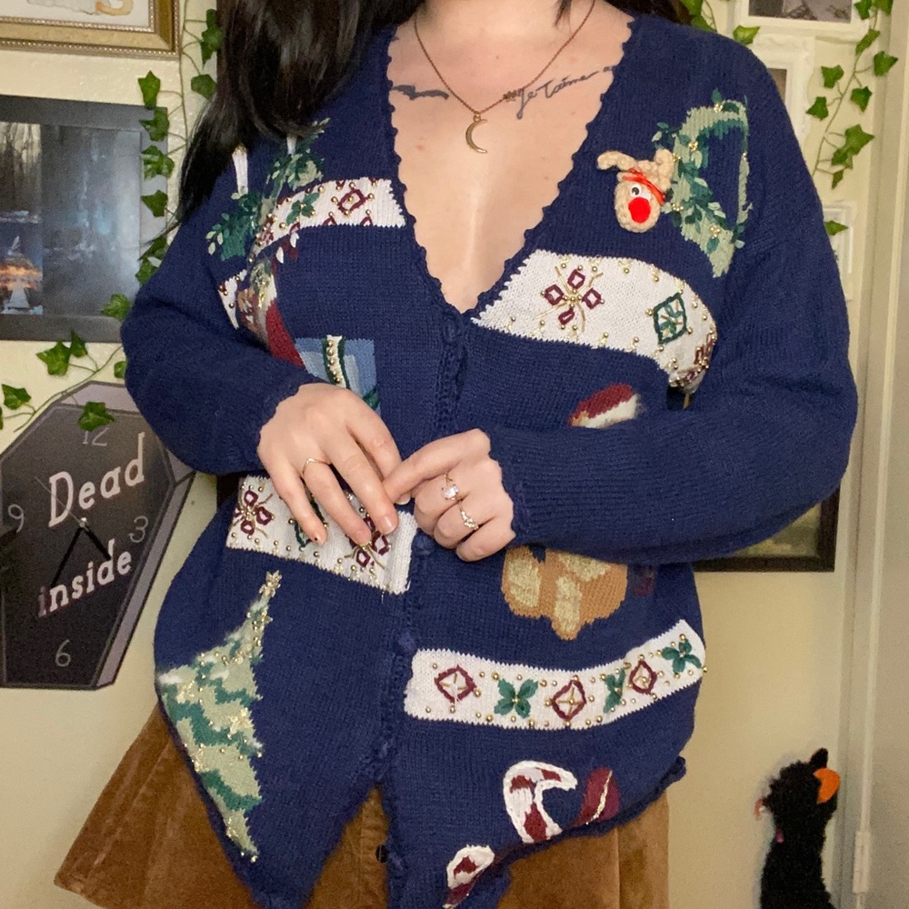 Perfect Granny Core Christmas Sweater!